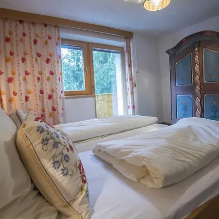 Haus S'lexa Panzió Sankt Anton am Arlberg