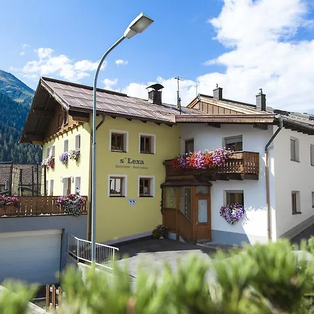 Haus S'lexa Panzió Sankt Anton am Arlberg